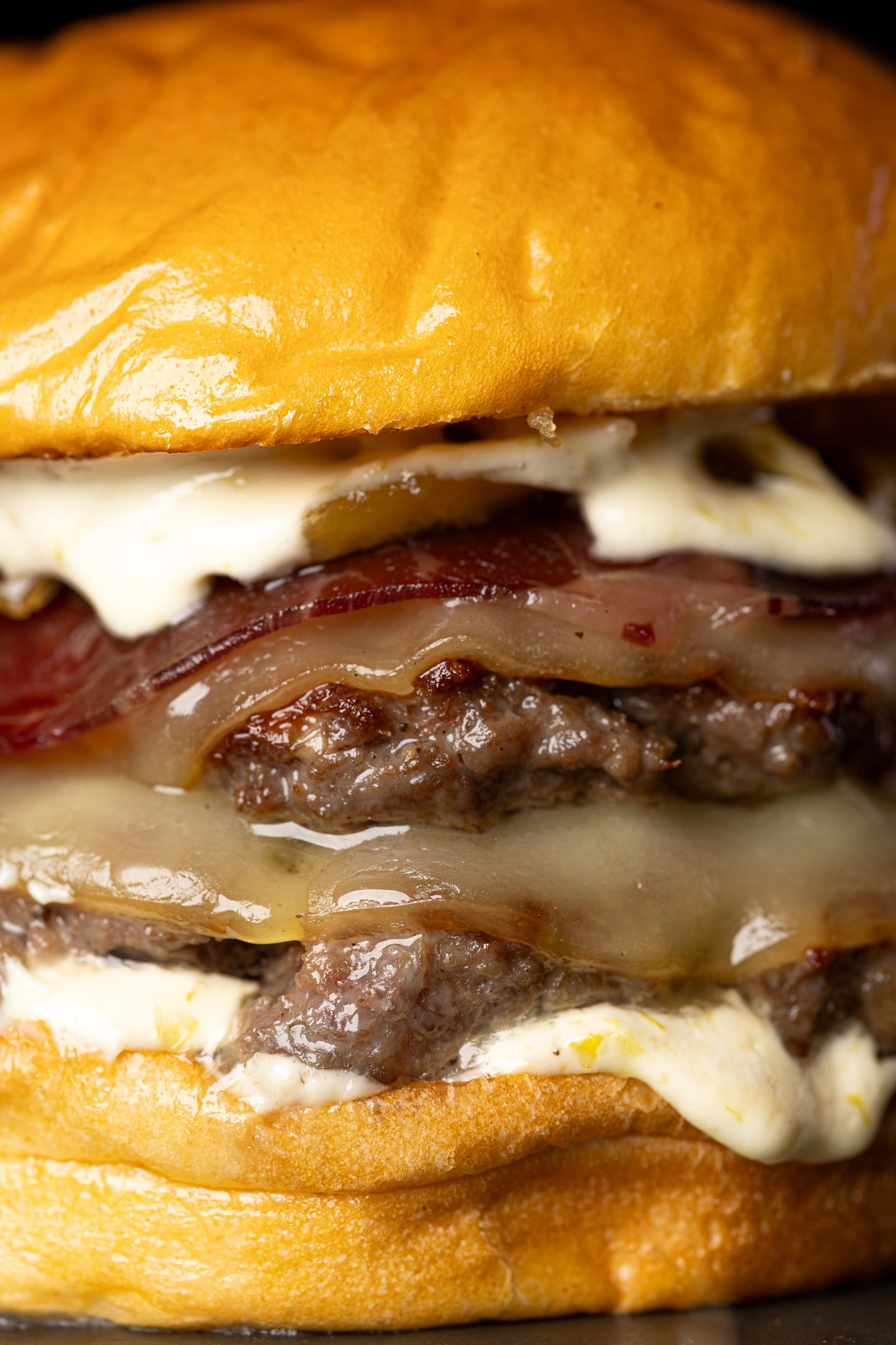 Bodegón con hamburguesa especial Piparrona